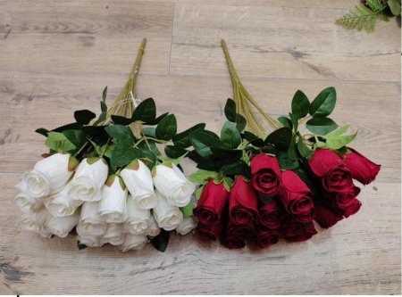 باقه ورد اصطناعي مع اوراق شجر