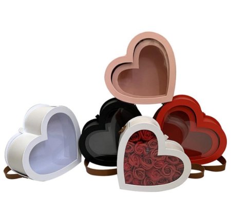 صندوق ع شكل قلب و واجهه شفافه