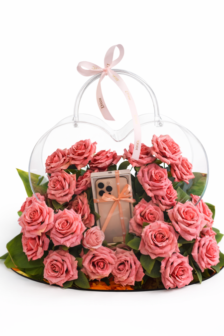 شنته اكريلك على شكل قلب مع مسكة يد