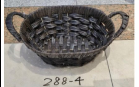 صواني منسوجة بتصميم أنيق وطابع طبيعي، مناسبة لترتيب الهدايا وتقديمها بشكل مرتب